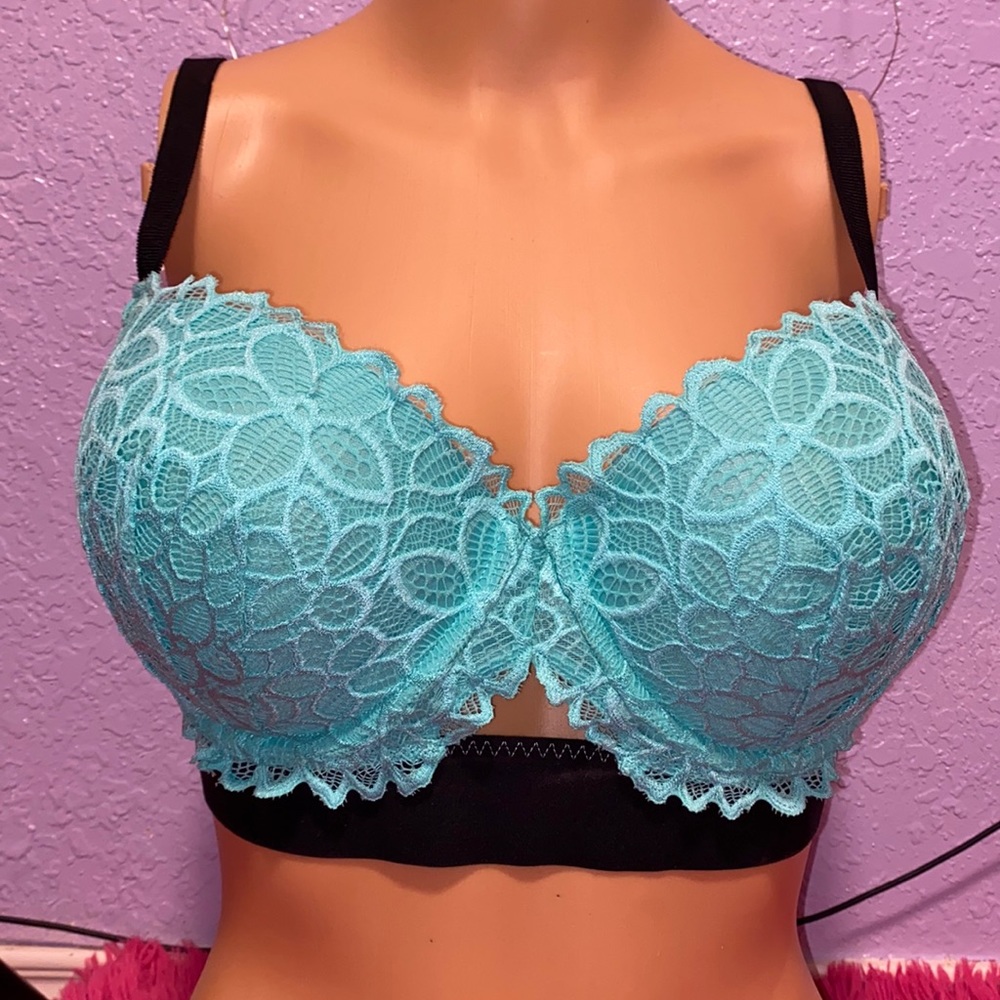 PINK Victoria secret aqua bras size 36DD